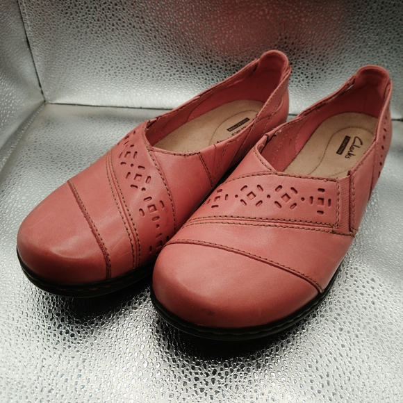 Clarks Salmon Colored Flats Women's Size 7.5 - Picture 3 of 9